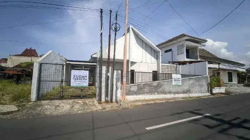 Rumah Sudah Tersewa di Jl. Borobudur, Tamanbaru, Banyuwangi - foto 1