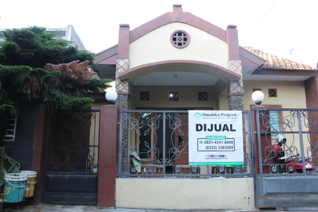 (BWI A.455) Dijual Rumah Strategis di Perum. Griya Giri Mulya, Kel. Klatak, Kec. Kalipuro, Kab. Banyuwangi - foto 1